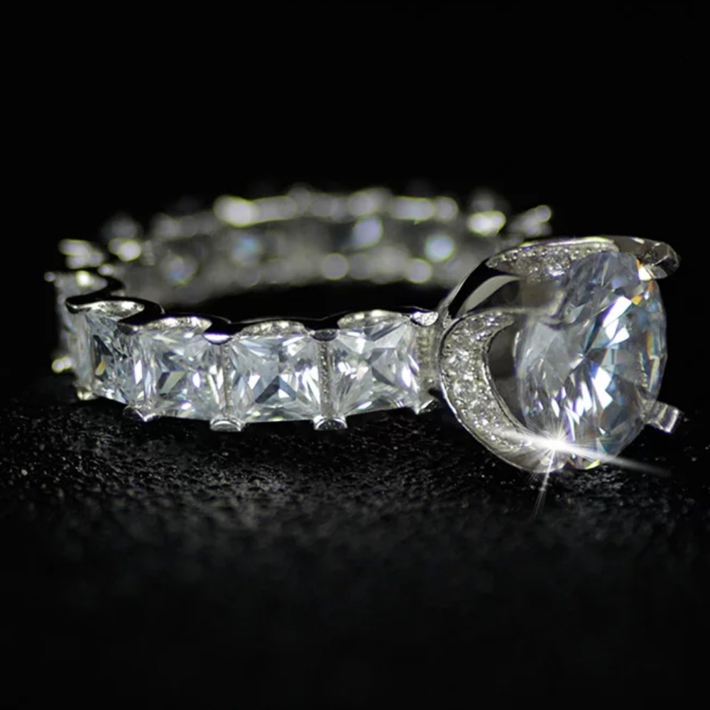 SOLID 925 STERLING SILVER DIAMOND RING, CUTE RING, SHINY RING. - Picture 5 of 7